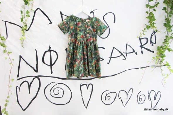 Flot mønstret kjole fra Mads Nørgaard