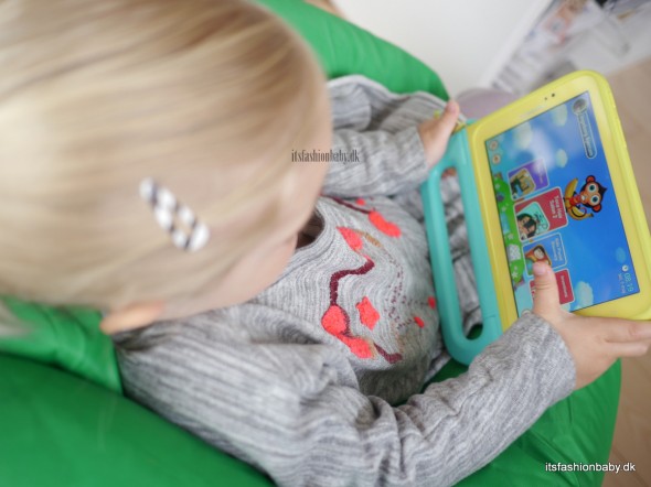Anmeldelse og test af Samsung Galaxy Tab 3 Kids som er en tablet til børn.