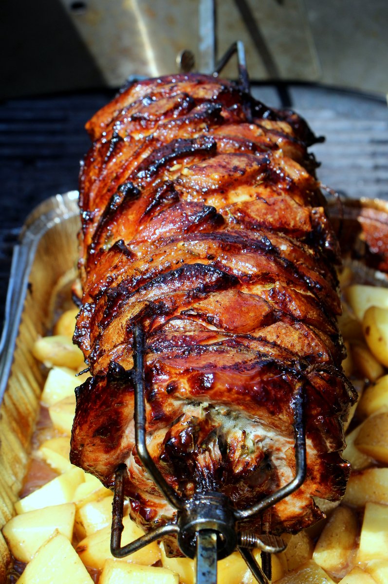 God opskrift på porchetta på grill en italiensk flæskesteg lavet af